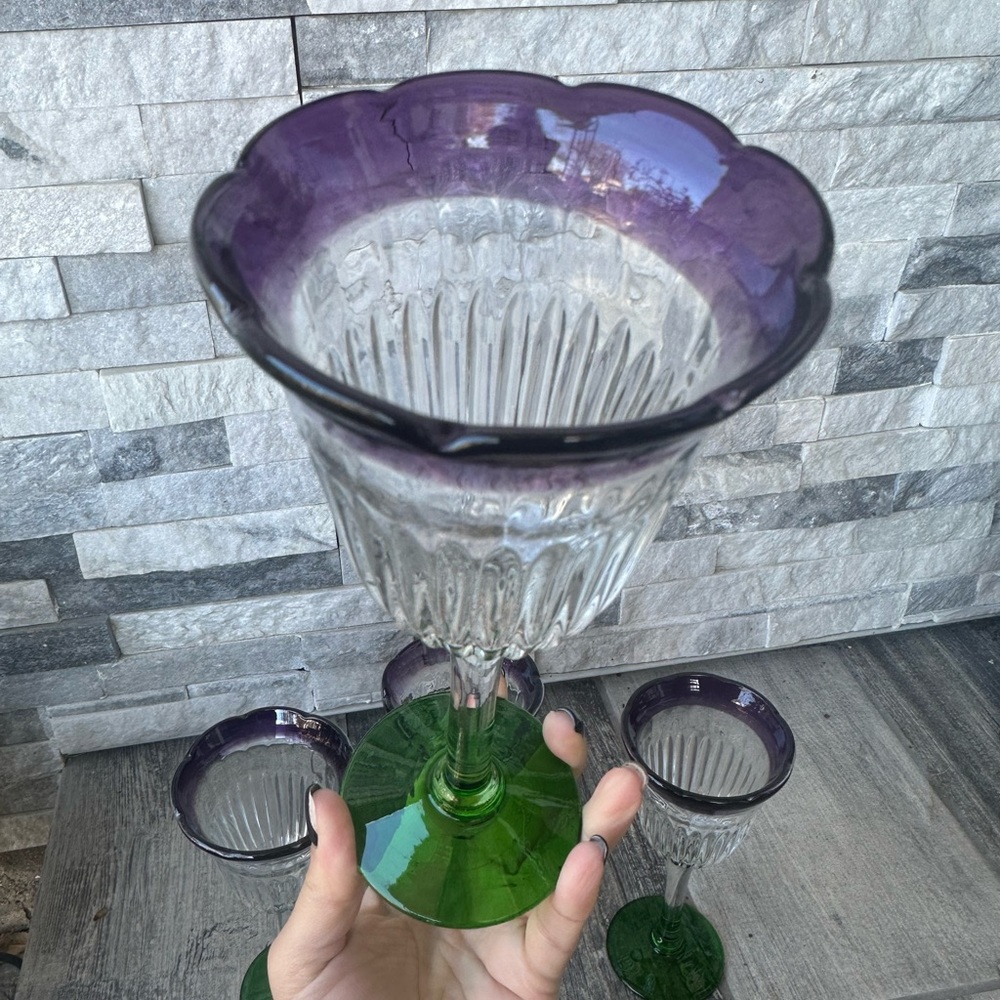 Anthropologie Saintpaulia Wine Tulip Handblown  Glass Set of 4 - Picture 8 of 11